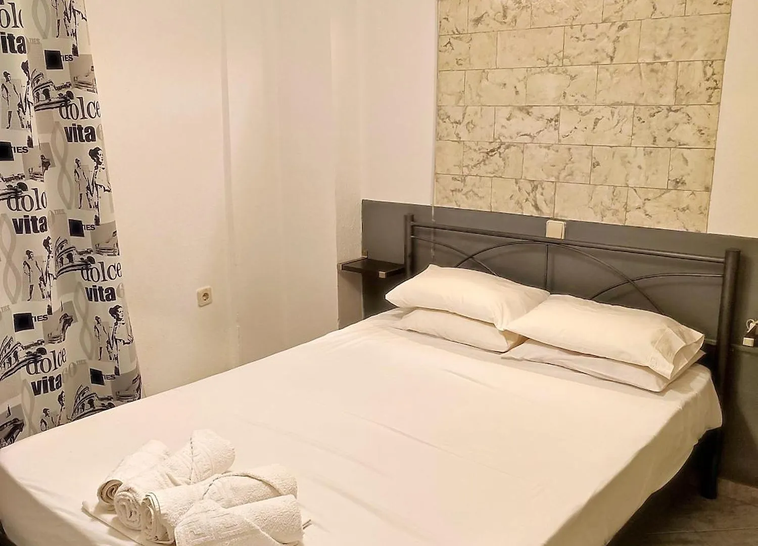 Nikiforos Apartment1 Неос-Мармарас